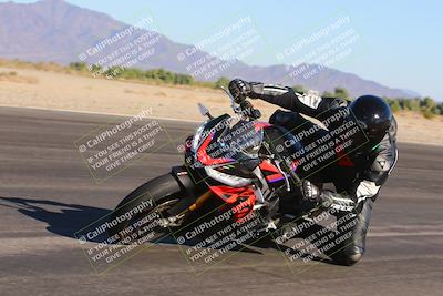 media/Nov-06-2023-Moto Forza (Mon) [[ce023d0744]]/2-Advanced Group/Session 5 (Turn 3 Inside)/